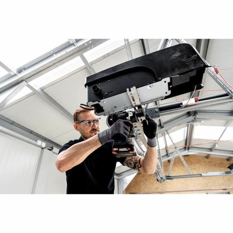 V10H3977F4161BCC5EE44B7D8F4684601B5DR7234272P4